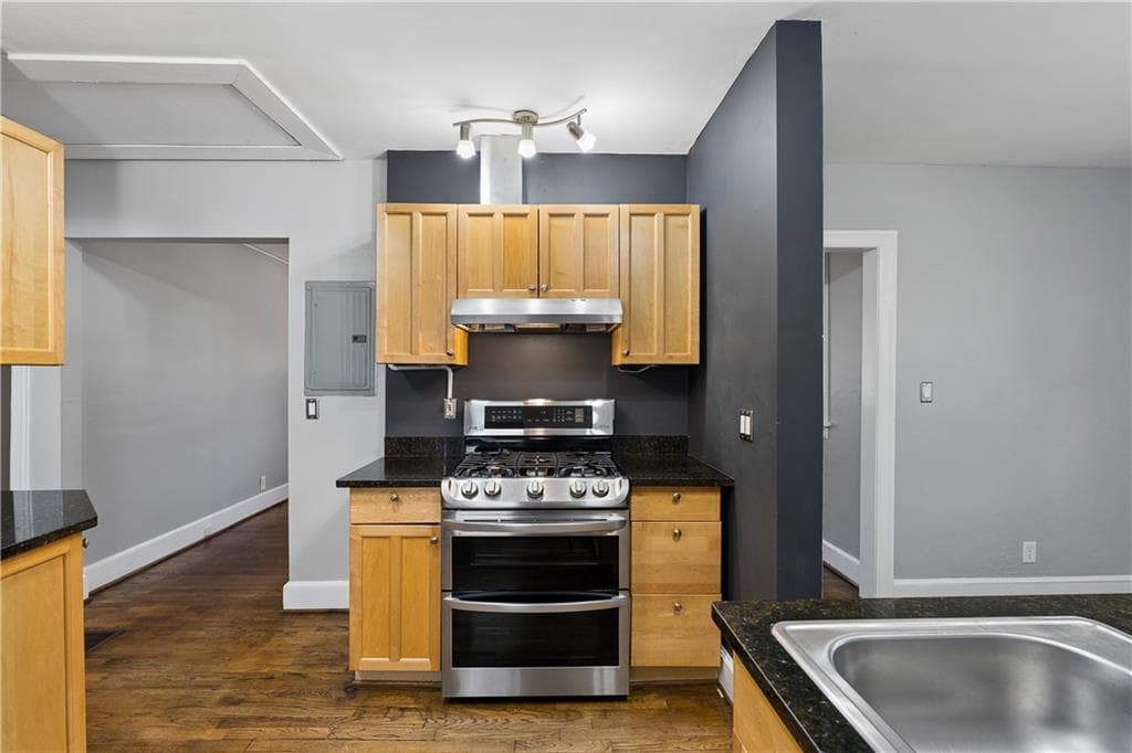 2 bedroom, 1 bathroom, 833 sq ft single family residence for sale at 404 Blake Avenue, Atlanta, GA 30316 — photo 6