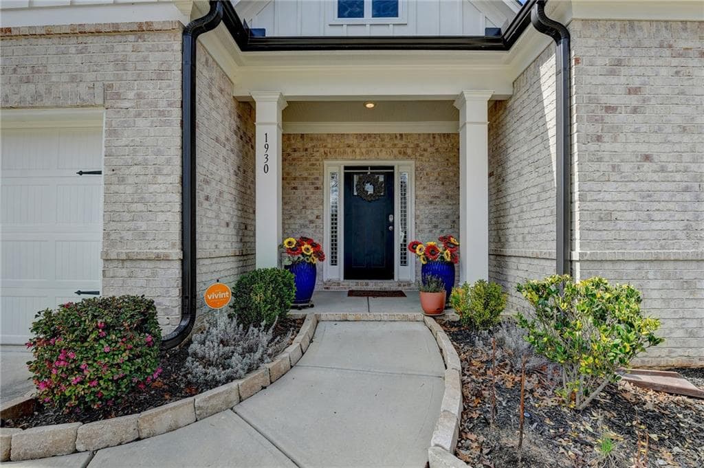 4 bedroom, 3 bathroom, 2,605 sq ft single family residence for sale at 1930 Grand Lanier Drive, Buford, GA 30518 — photo 7