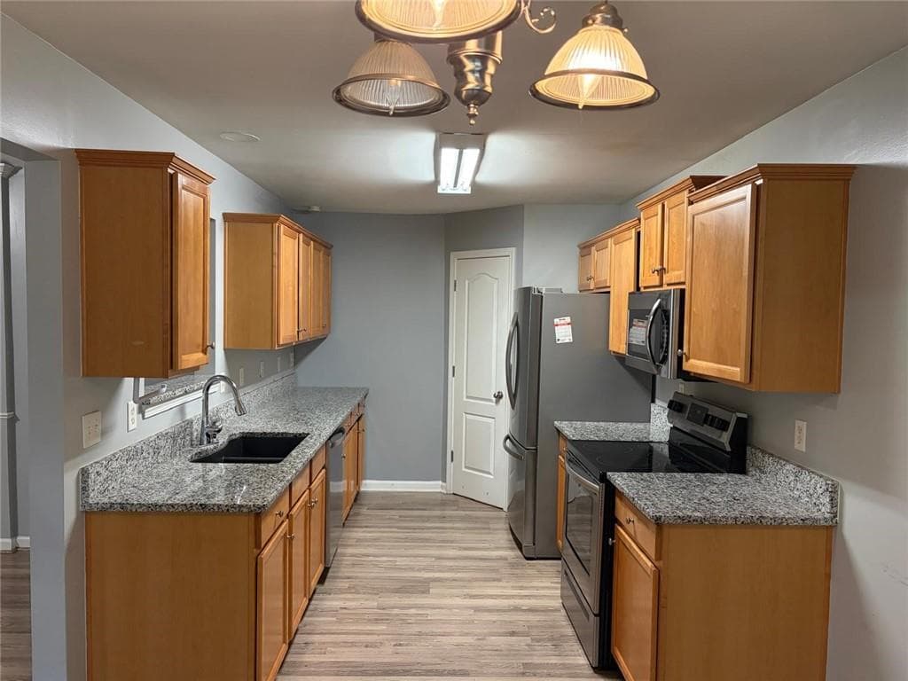3 bedroom, 2 bathroom, 1,681 sq ft single family residence under contract at 20 Sugar Mill Drive, Dallas, GA 30157 — photo 3