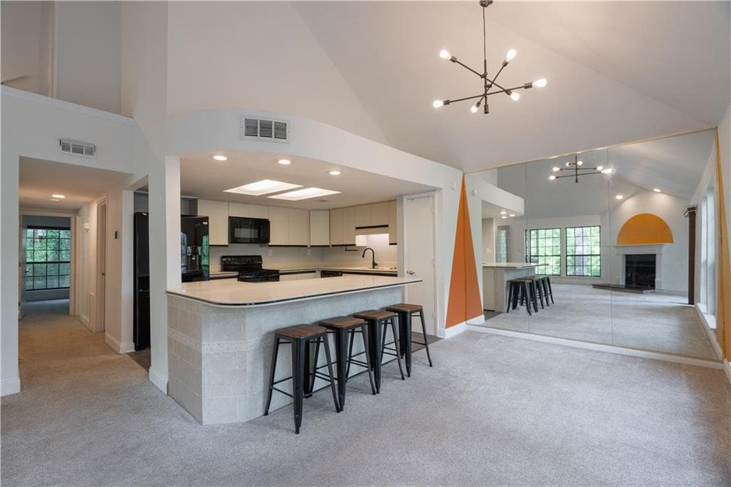 3 bedroom, 2 bathroom, 1,929 sq ft condominium for sale at 3028 Steeplechase Drive, Alpharetta, GA 30004 — photo 4