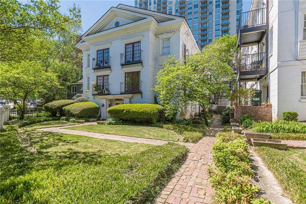 1072 Piedmont Avenue 105, Atlanta, GA 30309 — most recent listing photo