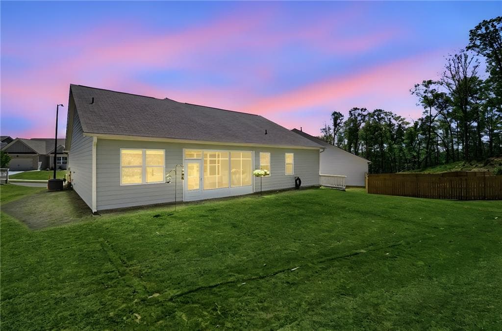 3 bedroom, 2 bathroom, 1,922 sq ft single family residence under contract at 487 Majestic Oak Circle, Dallas, GA 30132 — photo 4