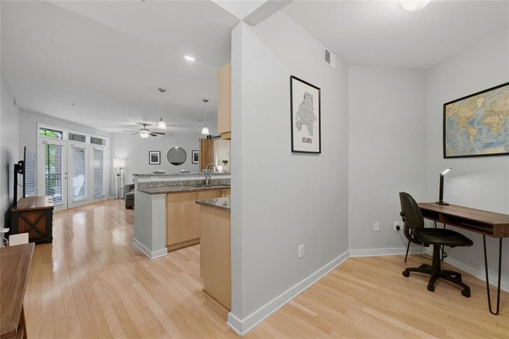 1 bedroom, 1 bathroom, 1,107 sq ft condominium for sale at 390 17th Street 3038, Atlanta, GA 30363 — photo 9