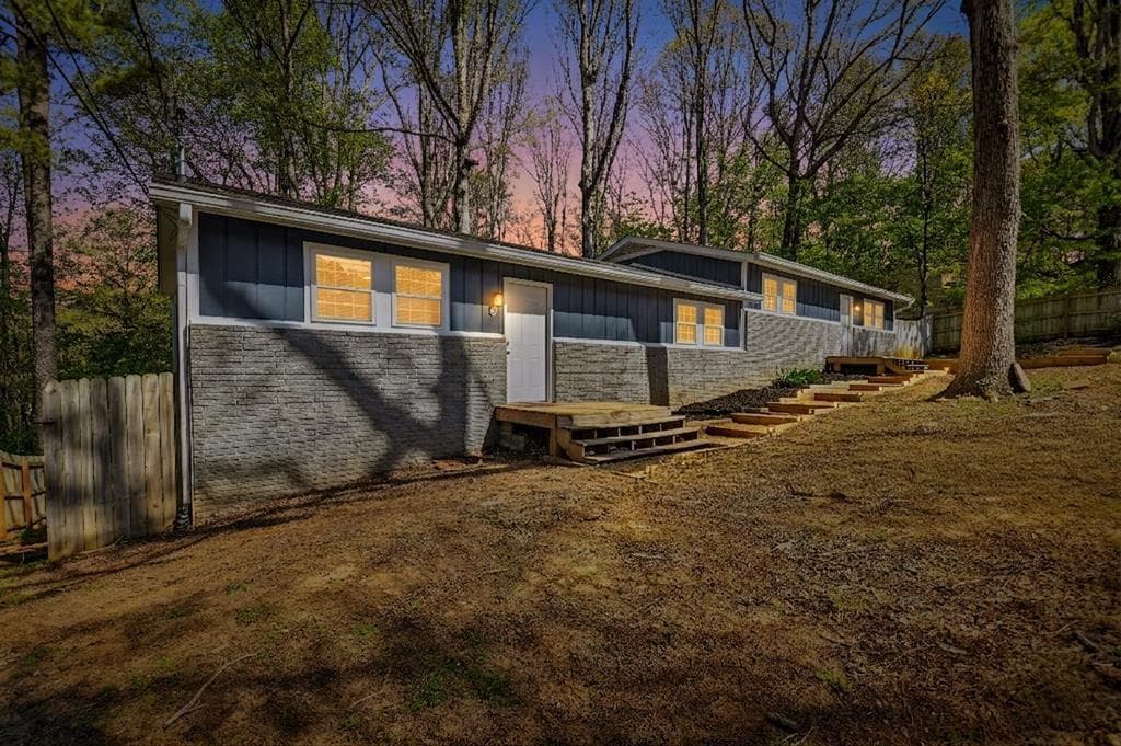 duplex sold at 764 Hood Road, Talking Rock, GA 30175