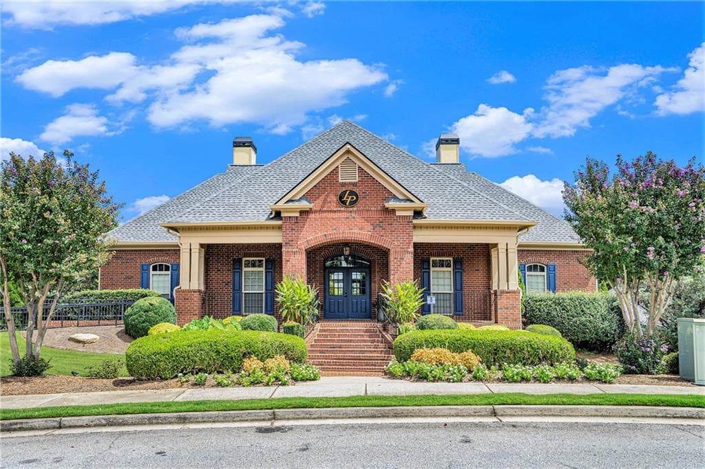 4 bedroom, 3 bathroom, 3,561 sq ft single family residence for sale at 3769 Lake Haven Way, Atlanta, GA 30349 — photo 4