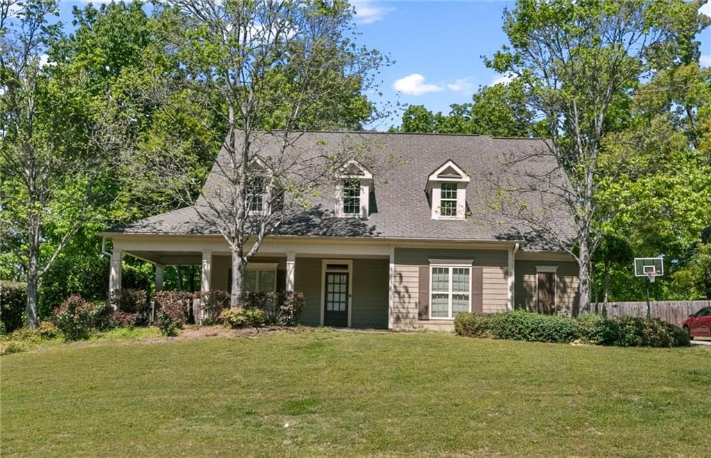 4 bedroom, 3 bathroom, 2,482 sq ft single family residence under contract at 20 Brookside Way, Cartersville, GA 30121 — photo 2