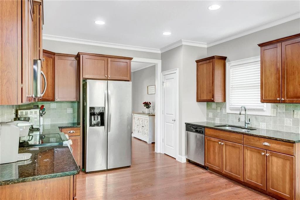 4 bedroom, 3 bathroom, 2,482 sq ft single family residence under contract at 20 Brookside Way, Cartersville, GA 30121 — photo 9
