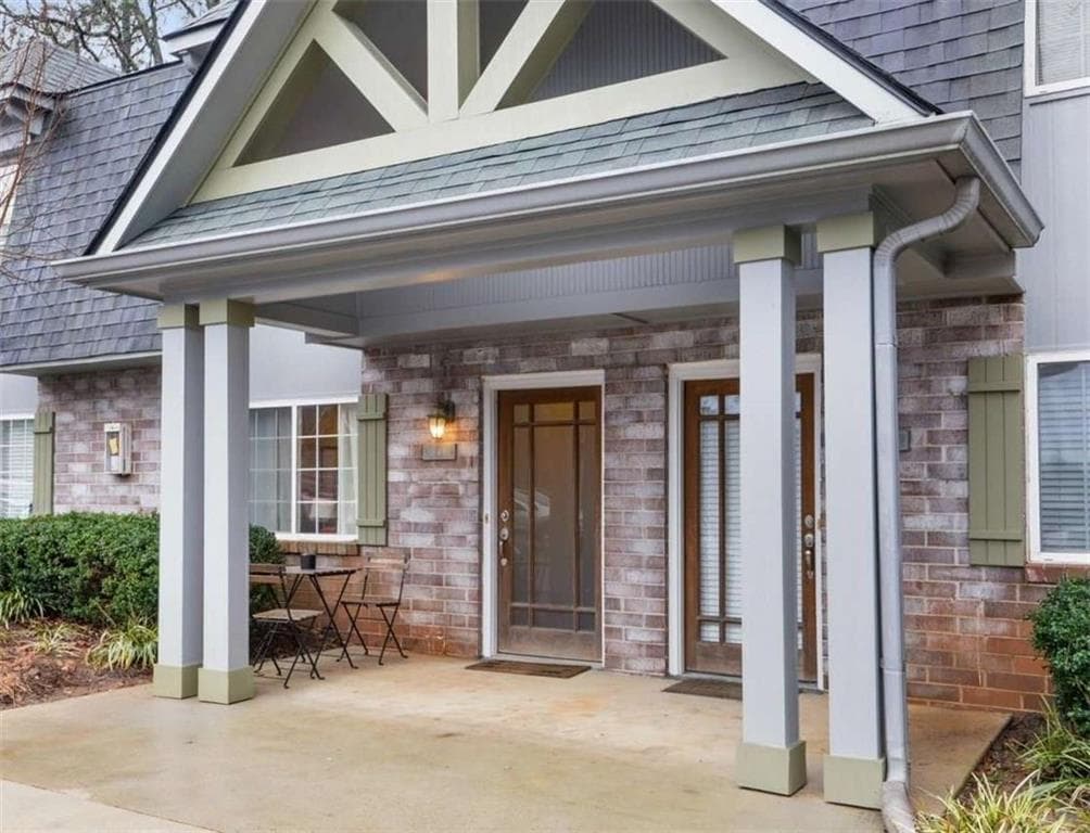 2 bedroom, 3 bathroom, 1,394 sq ft condominium for sale at 145 Rondak Circle, Smyrna, GA 30080