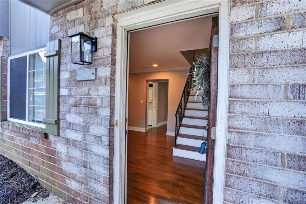 2 bedroom, 3 bathroom, 1,394 sq ft condominium for sale at 145 Rondak Circle, Smyrna, GA 30080 — photo 2