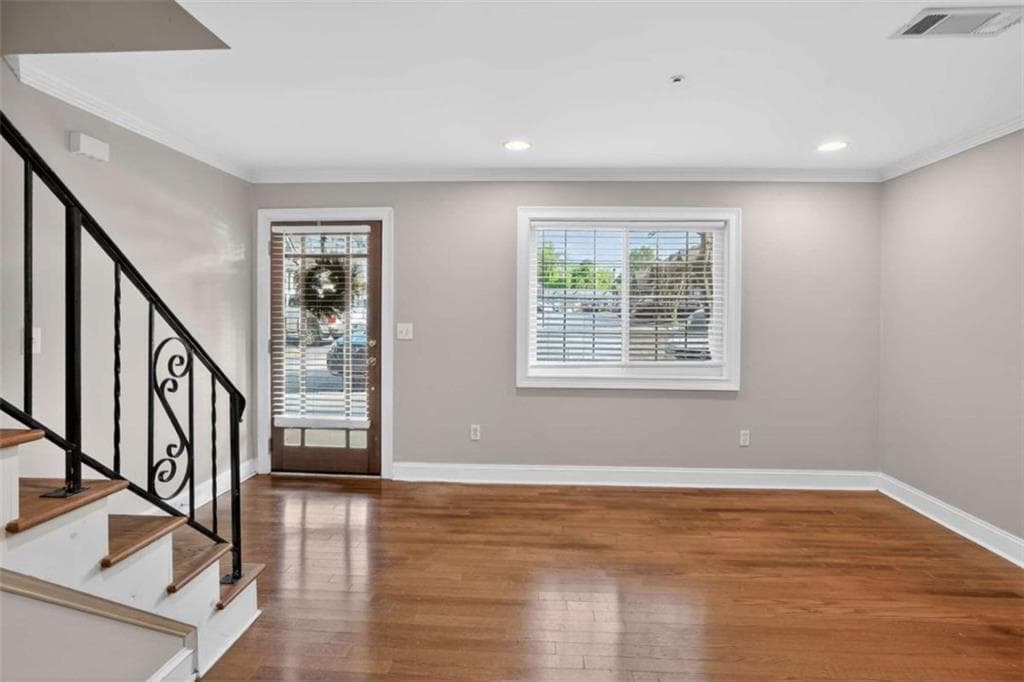 2 bedroom, 3 bathroom, 1,394 sq ft condominium for sale at 145 Rondak Circle, Smyrna, GA 30080 — photo 4
