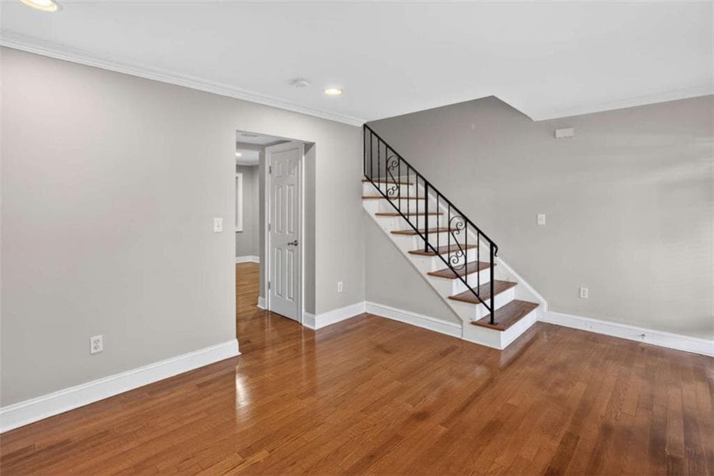 2 bedroom, 3 bathroom, 1,394 sq ft condominium for sale at 145 Rondak Circle, Smyrna, GA 30080 — photo 5