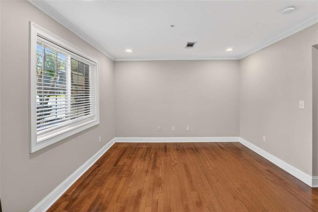 2 bedroom, 3 bathroom, 1,394 sq ft condominium for sale at 145 Rondak Circle, Smyrna, GA 30080 — photo 6