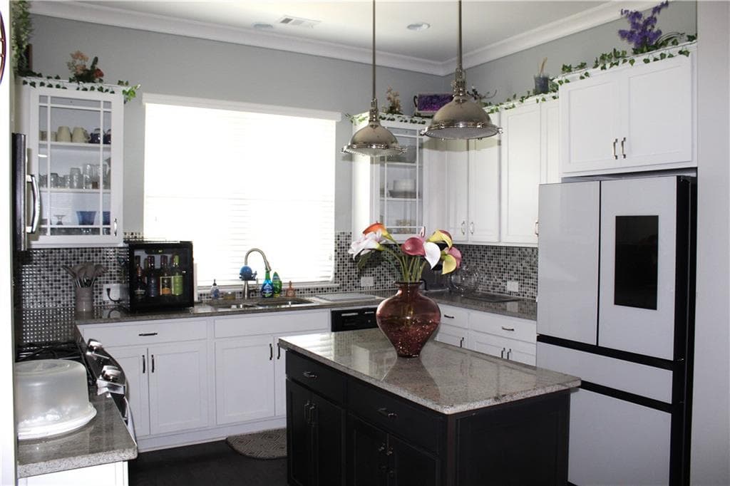 3 bedroom, 4 bathroom, 2,057 sq ft single family residence for sale at 144 Blakemore Drive, Smyrna, GA 30080 — photo 6