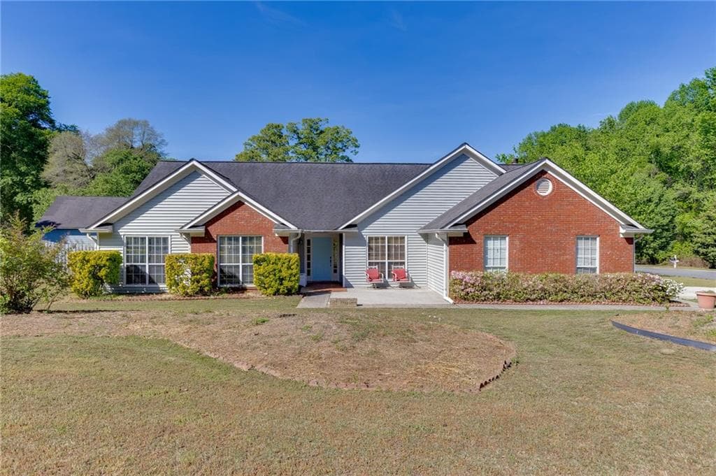 2320 Evonshire Way, Dacula, GA 30019 — most recent listing photo