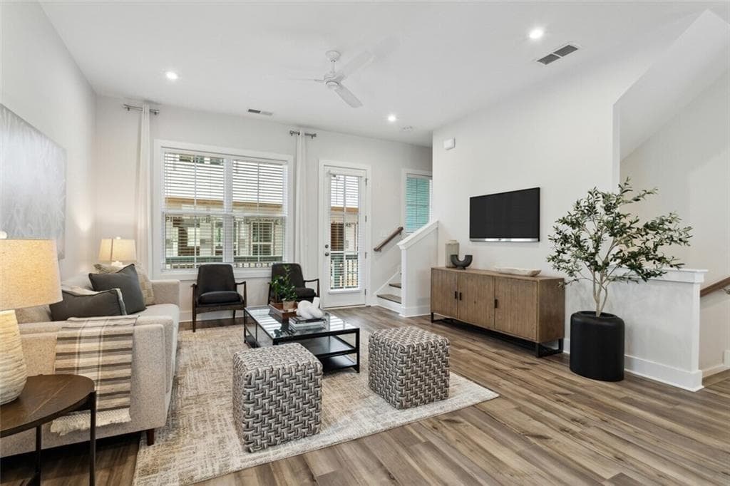 2 bedroom, 2 bathroom, 1,062 sq ft townhouse for rent at 776 Metropolitan Parkway 2B, Atlanta, GA 30310 for $2,192 a month — photo 7