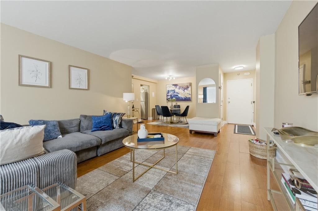 1 bedroom, 1 bathroom, 837 sq ft condominium for sale at 2479 Peachtree Road 503, Atlanta, GA 30305 — photo 10