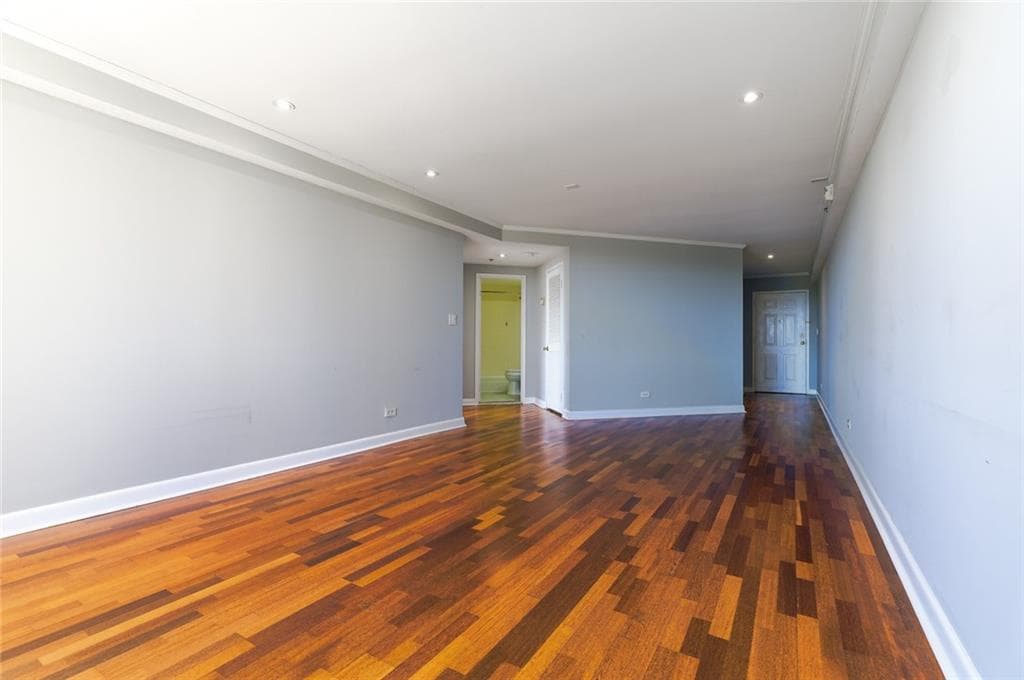1 bedroom, 1 bathroom, 814 sq ft condominium under contract at 1501 Clairmont Road 1216, Decatur, GA 30033 — photo 3