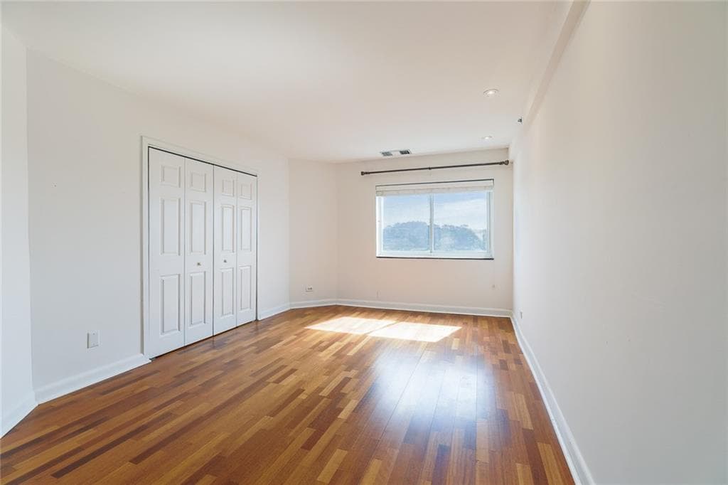 1 bedroom, 1 bathroom, 814 sq ft condominium under contract at 1501 Clairmont Road 1216, Decatur, GA 30033 — photo 10
