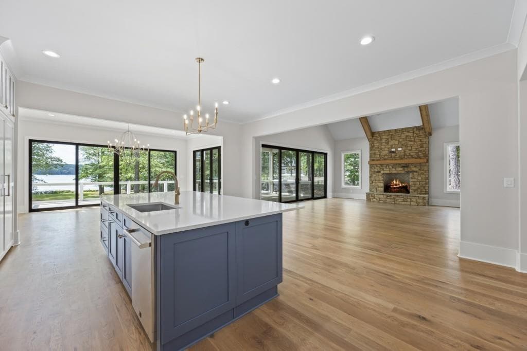 5 bedroom, 5 bathroom, 4,097 sq ft single family residence for sale at 1301 Grayson Pointe Drive, Buckhead, GA 30625 — photo 8