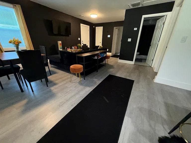 3 bedroom, 2 bathroom, 1,144 sq ft single family residence for sale at 2581 Hood Avenue, Atlanta, GA 30318 — photo 3