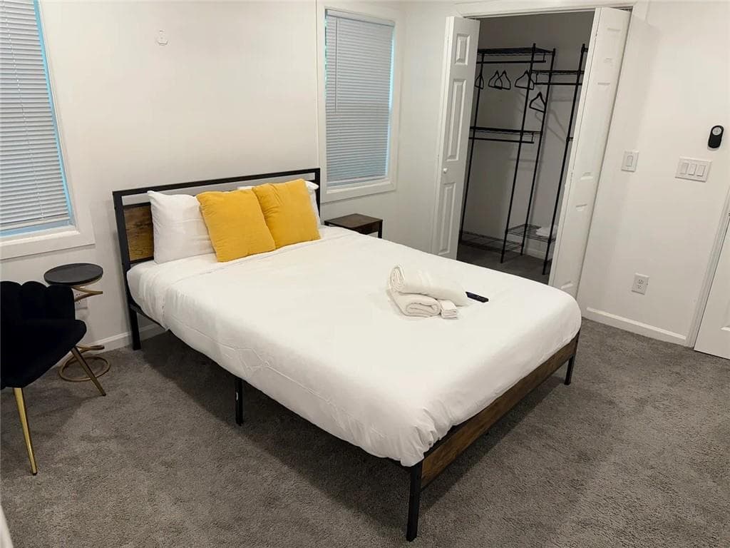 3 bedroom, 2 bathroom, 1,144 sq ft single family residence for sale at 2581 Hood Avenue, Atlanta, GA 30318 — photo 5