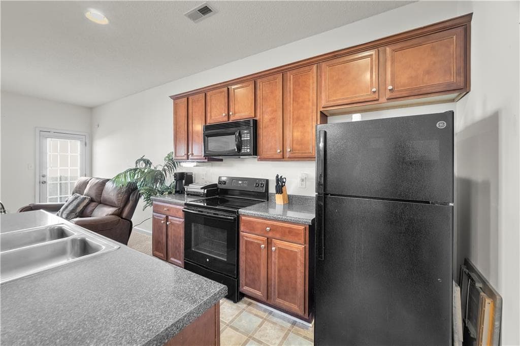 3 bedroom, 3 bathroom, 1,458 sq ft townhouse for sale at 6120 Capitol Knoll, Fairburn, GA 30213 — photo 7