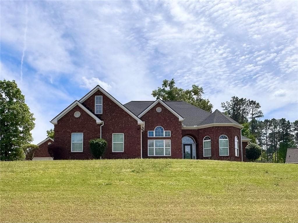 4 bedroom, 4 bathroom, 3,218 sq ft single family residence for sale at 320 Pecan Court, Mcdonough, GA 30252