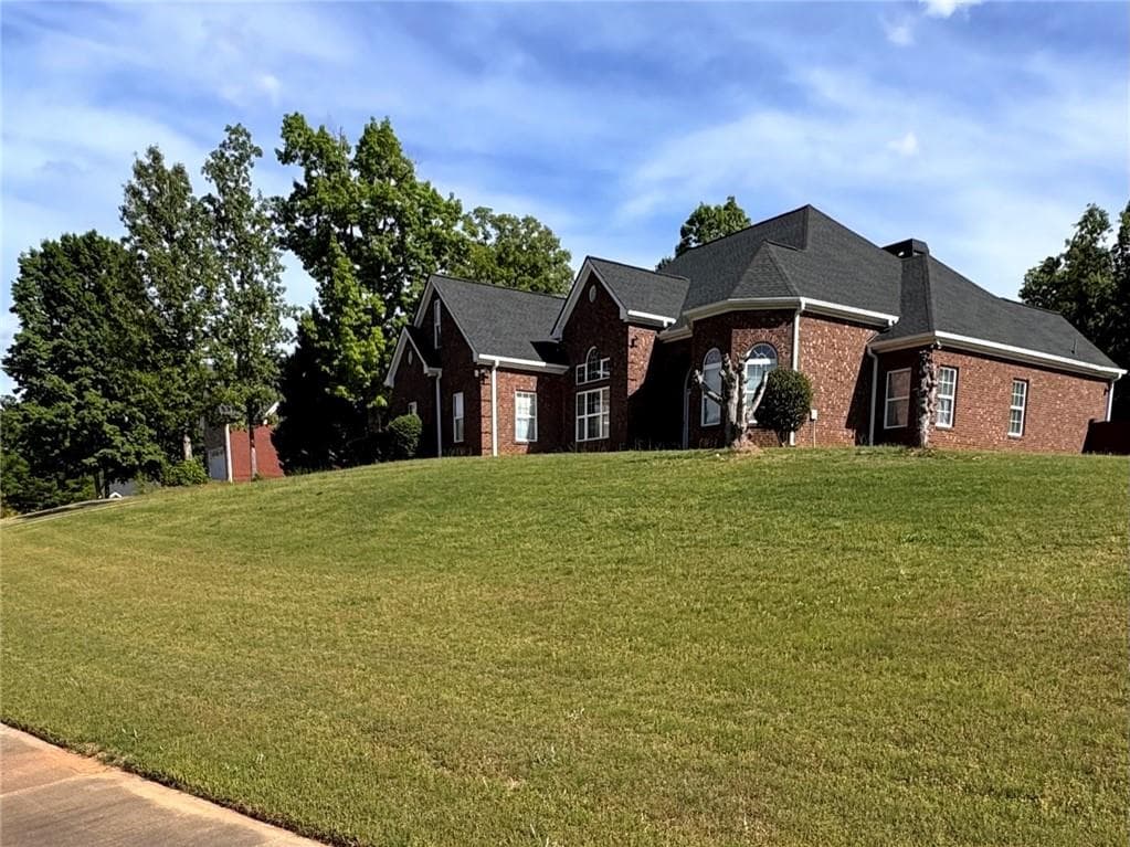 4 bedroom, 4 bathroom, 3,218 sq ft single family residence for sale at 320 Pecan Court, Mcdonough, GA 30252 — photo 3