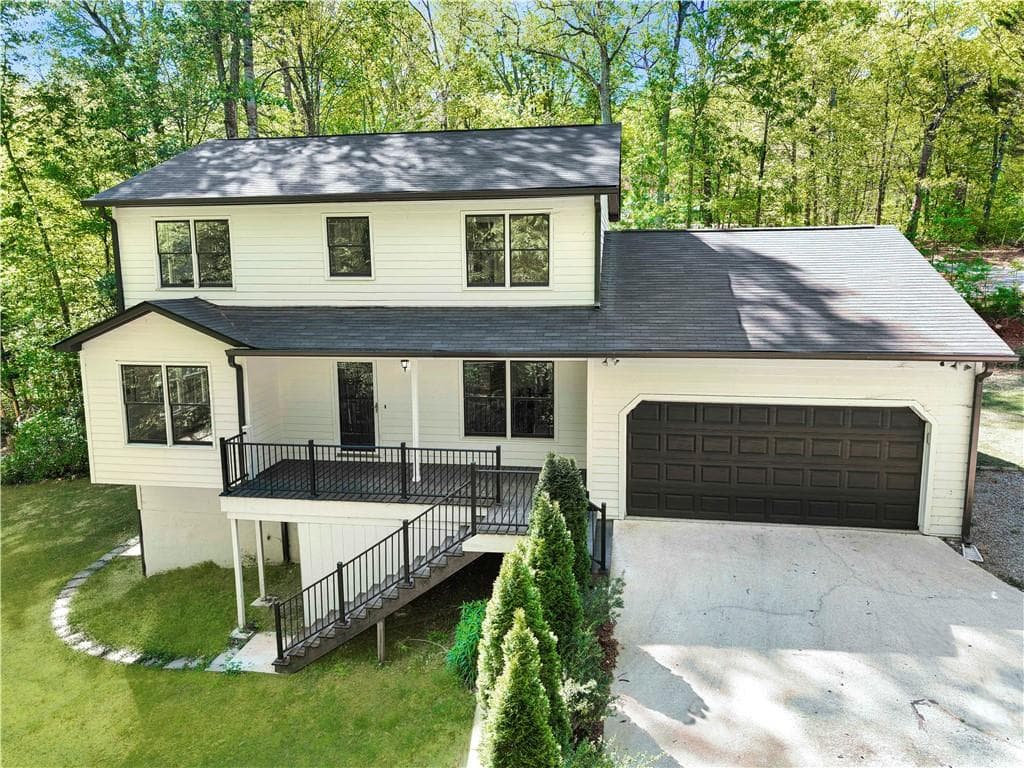 3 bedroom, 3 bathroom, 2,076 sq ft single family residence for sale at 3171 Burnt Hickory Road, Marietta, GA 30064 — photo 1 of 59