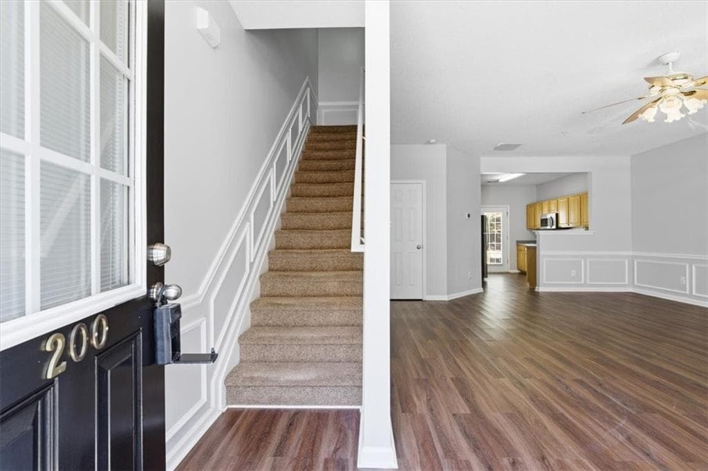 3 bedroom, 2 bathroom, 1,377 sq ft townhouse under contract at 200 Riverstone Commons Circle, Canton, GA 30114 — photo 4