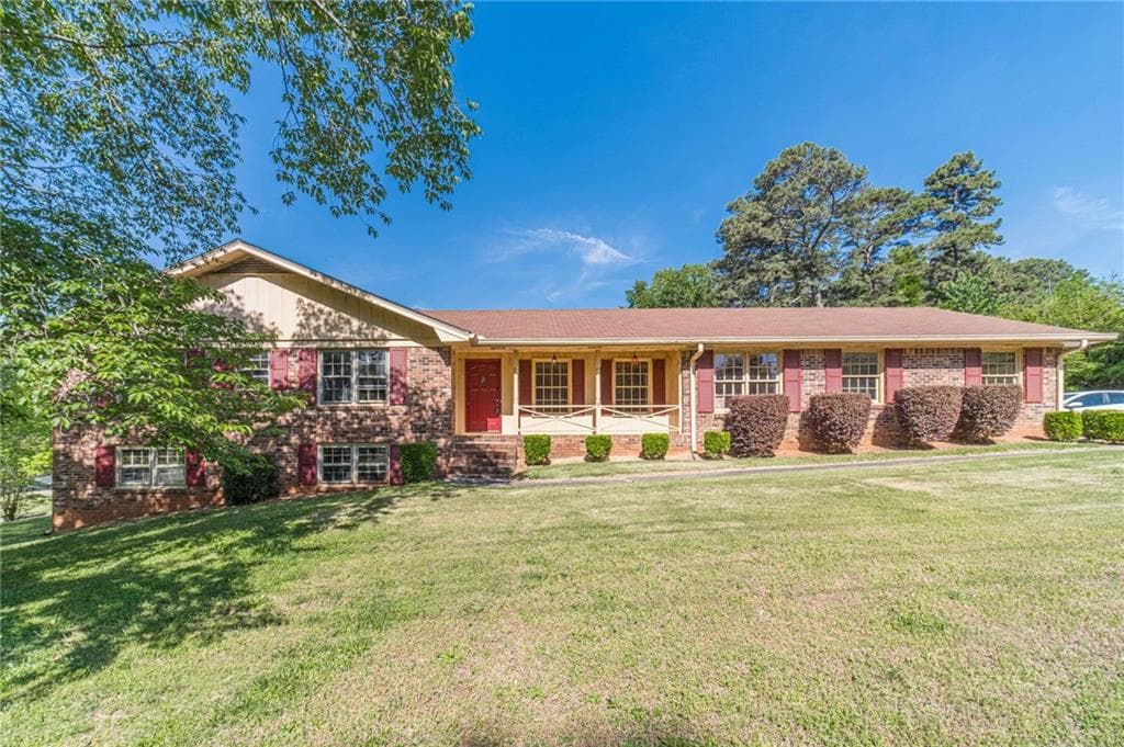 5565 Five Forks Trickum Road, Stone Mountain, GA 30087 — most recent listing photo