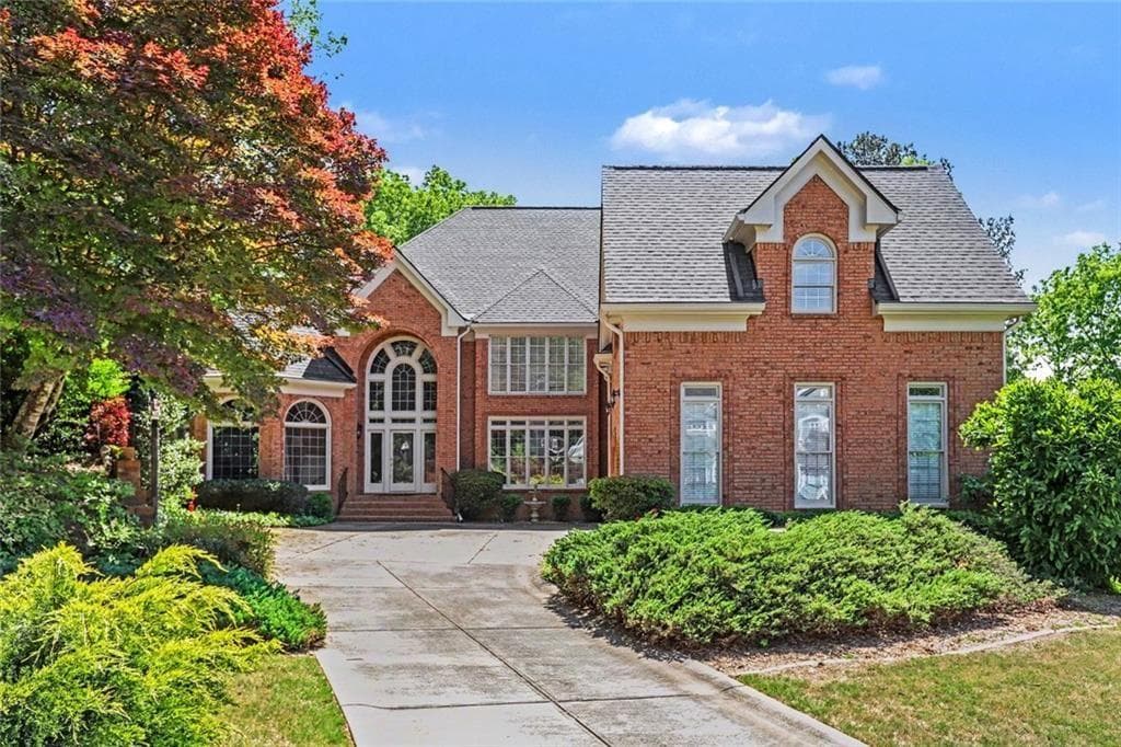 5 bedroom, 7 bathroom, 5,313 sq ft single family residence sold at 860 Club Chase Lane, Roswell, GA 30076