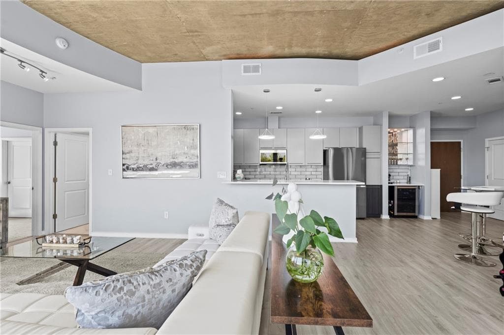2 bedroom, 2 bathroom, 1,368 sq ft condominium for sale at 3300 Windy Ridge Parkway 502, Atlanta, GA 30339 — photo 10