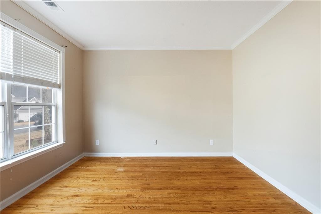 5 bedroom, 3 bathroom, 2,453 sq ft single family residence for sale at 3028 Hallman Circle, Marietta, GA 30064 — photo 3