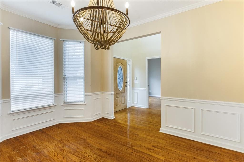 5 bedroom, 3 bathroom, 2,453 sq ft single family residence for sale at 3028 Hallman Circle, Marietta, GA 30064 — photo 5