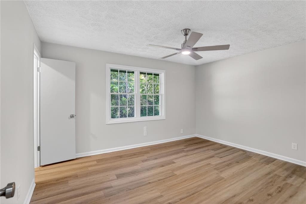 3 bedroom, 2 bathroom, 1,455 sq ft single family residence under contract at 1971 Wilson Road, Conyers, GA 30012 — photo 8