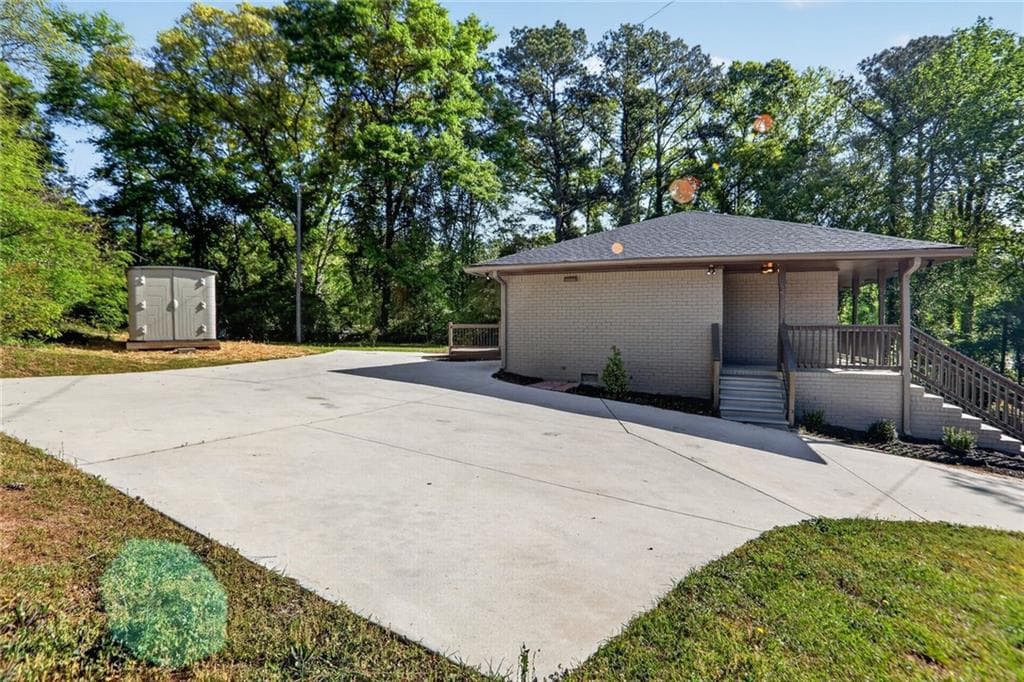 3 bedroom, 2 bathroom, 1,455 sq ft single family residence under contract at 1971 Wilson Road, Conyers, GA 30012 — photo 9