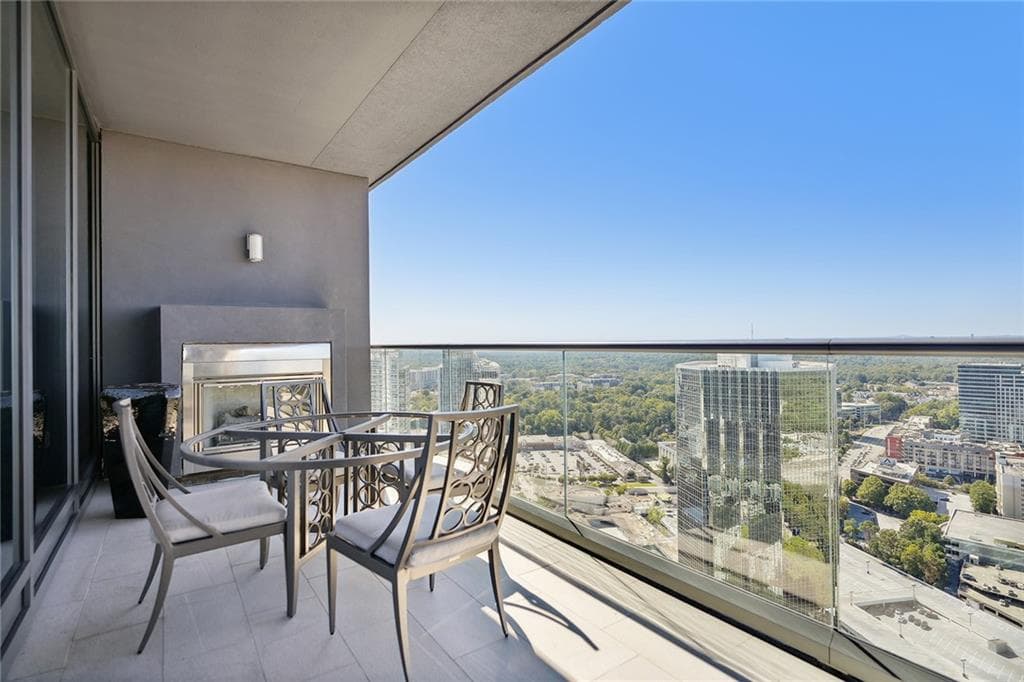 2 bedroom, 3 bathroom, 2,890 sq ft condominium for rent at 3344 Peachtree Road 3202, Atlanta, GA 30326 for $11,500 a month — photo 3
