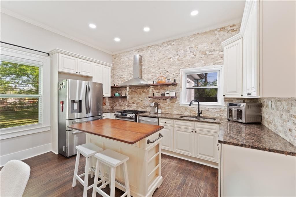 4 bedroom, 2 bathroom, 1,624 sq ft single family residence for sale at 6 Defender Street, Cartersville, GA 30120 — photo 4