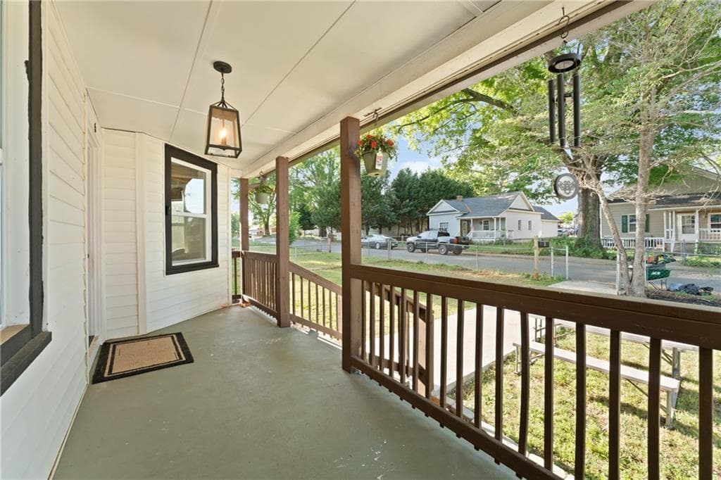 4 bedroom, 2 bathroom, 1,624 sq ft single family residence for sale at 6 Defender Street, Cartersville, GA 30120 — photo 8