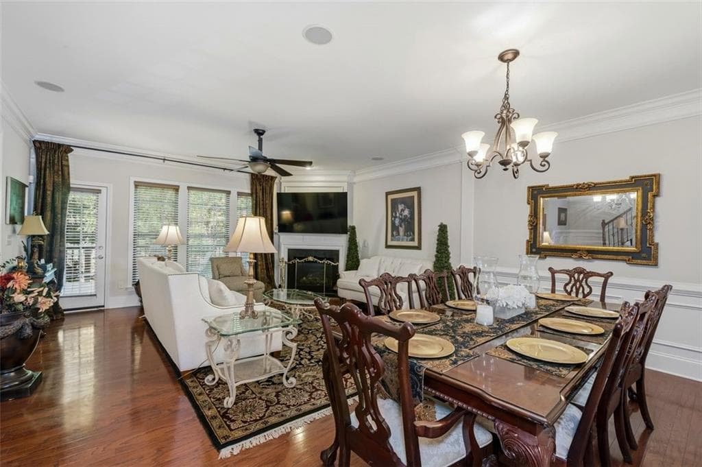4 bedroom, 4 bathroom, 2,220 sq ft townhouse for sale at 2852 Overlook Court, Atlanta, GA 30324 — photo 10