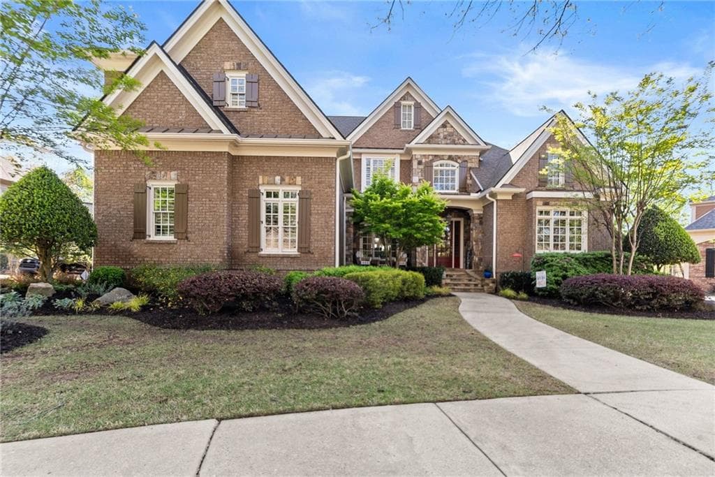 5 bedroom, 7 bathroom, 8,653 sq ft single family residence for sale at 6221 Random Winds Bluff, Gainesville, GA 30506 — photo 8