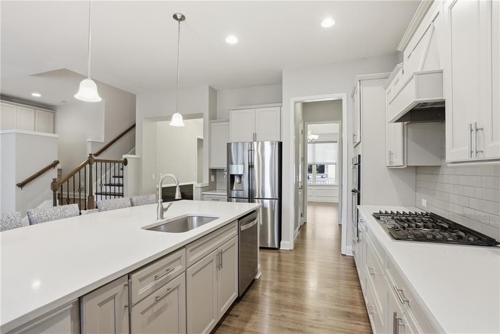 7 bedroom, 6 bathroom, 6,192 sq ft single family residence for sale at 3813 Whithorn Way, Kennesaw, GA 30152 — photo 6
