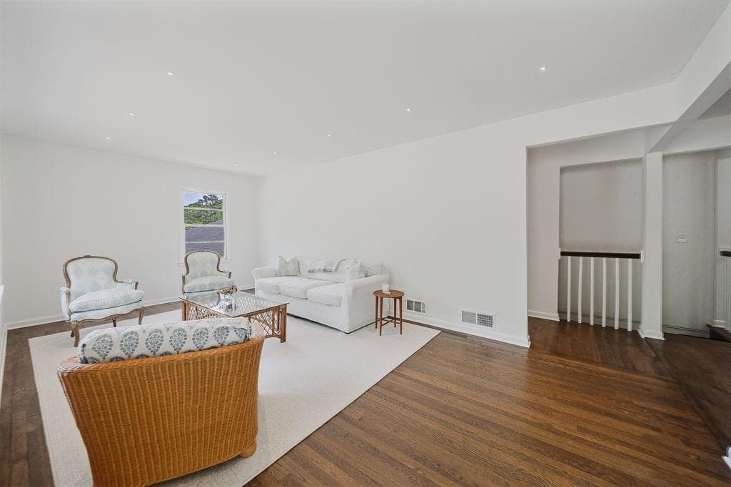 3 bedroom, 2 bathroom, 1,700 sq ft single family residence for sale at 805 Gertrude Place, Atlanta, GA 30318 — photo 9