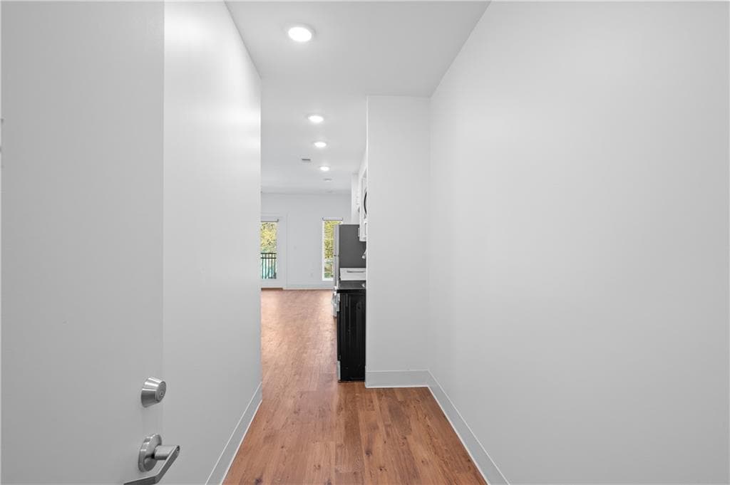 1 bedroom, 1 bathroom, 756 sq ft apartment for rent at 456 Flat Shoals Avenue 407, Atlanta, GA 30316 for $1,750 a month — photo 2