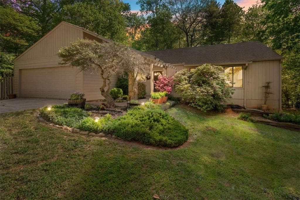 4962 Cherrydale Drive, Douglasville, GA 30135 — most recent listing photo