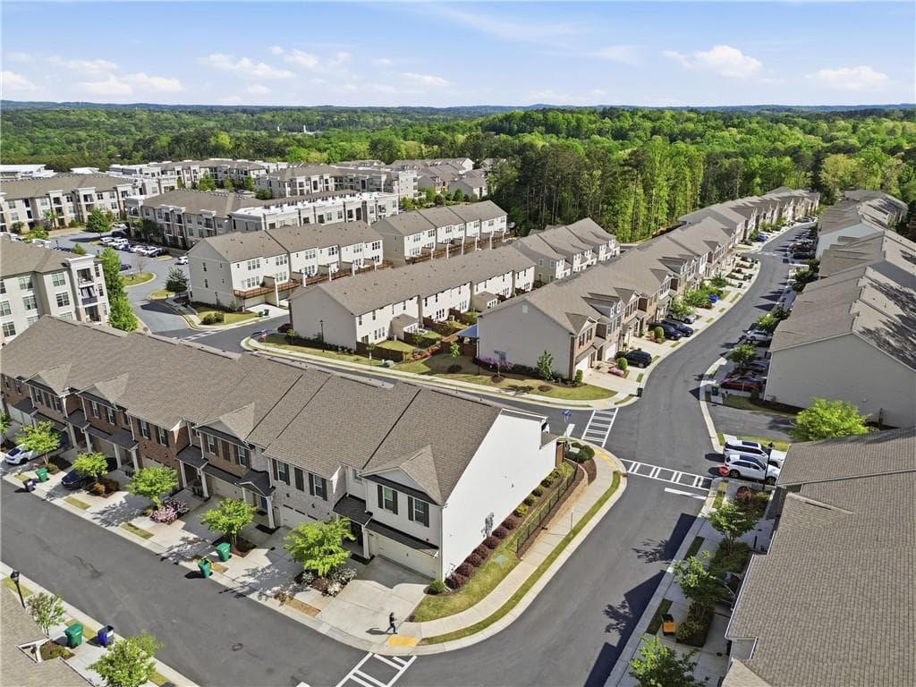 3 bedroom, 4 bathroom, 2,155 sq ft townhouse for sale at 500 Garvin Drive, Woodstock, GA 30188 — photo 3