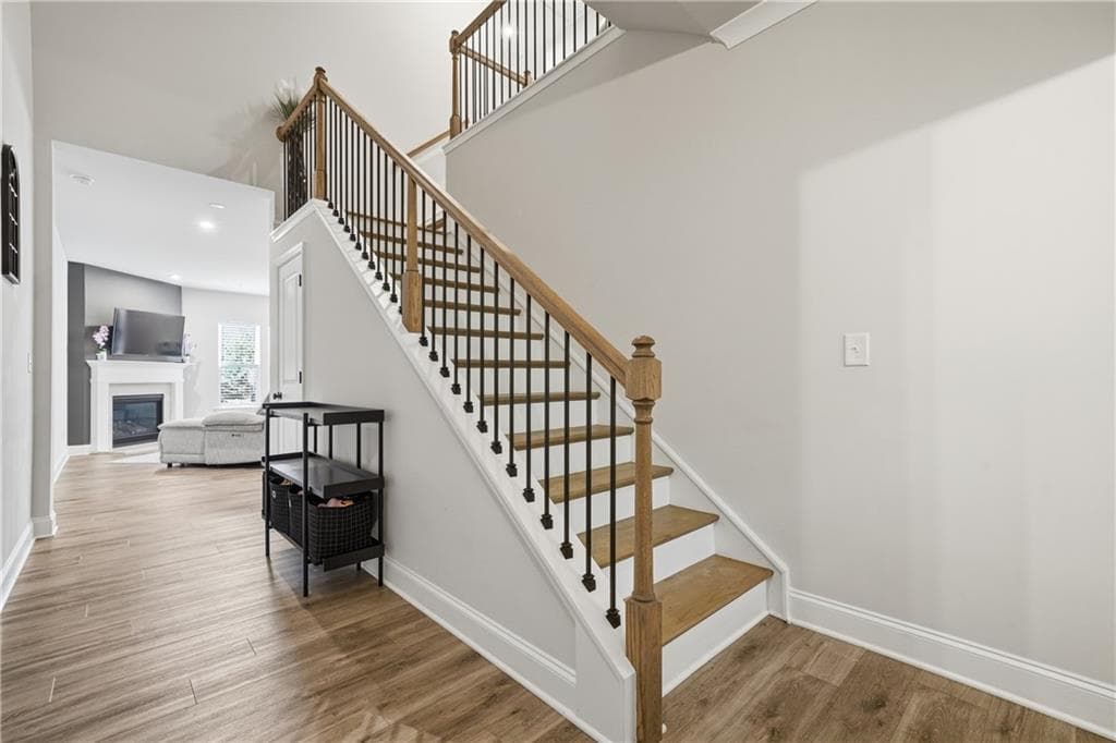 3 bedroom, 4 bathroom, 2,155 sq ft townhouse for sale at 500 Garvin Drive, Woodstock, GA 30188 — photo 10