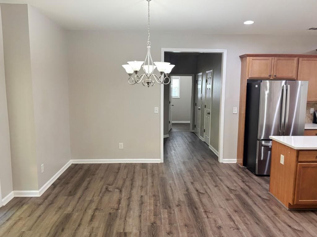 4 bedroom, 3 bathroom, 3,322 sq ft single family residence under contract at 1450 Mystic Ridge Place, Cumming, GA 30040 — photo 9