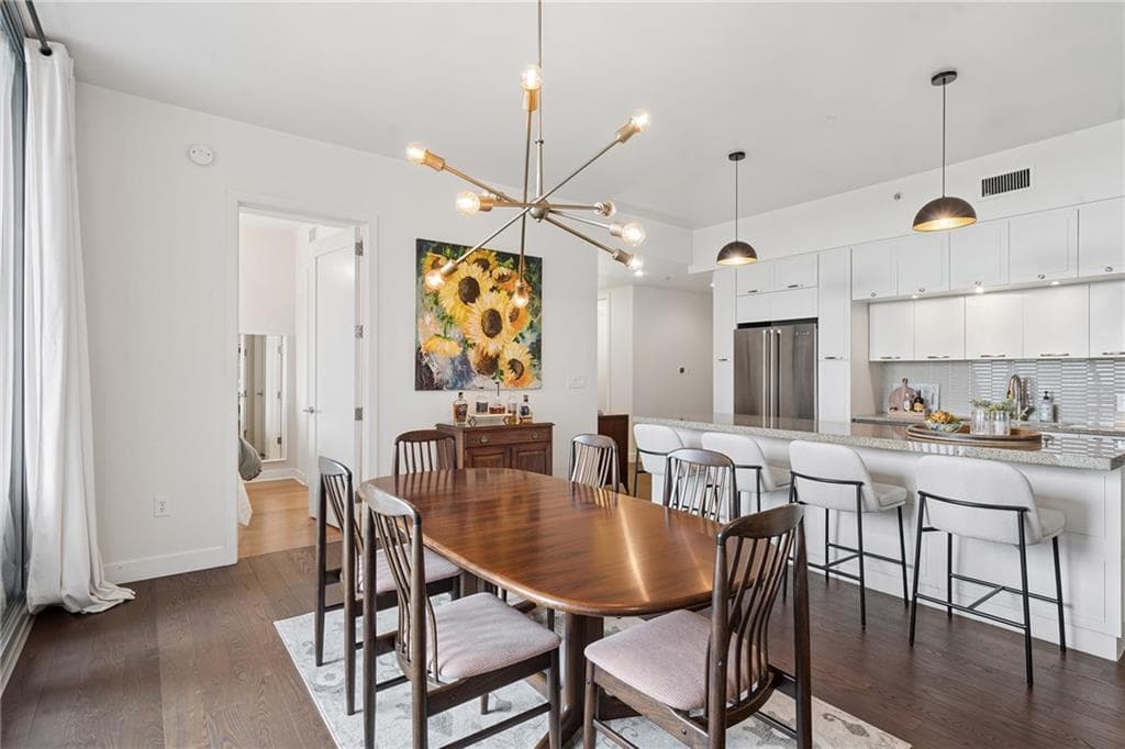 2 bedroom, 3 bathroom, 1,521 sq ft condominium for sale at 1820 Peachtree Street 704, Atlanta, GA 30309 — photo 9